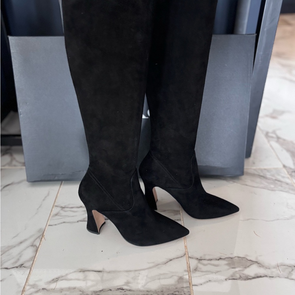 Chic Black Heeled Women's Boots